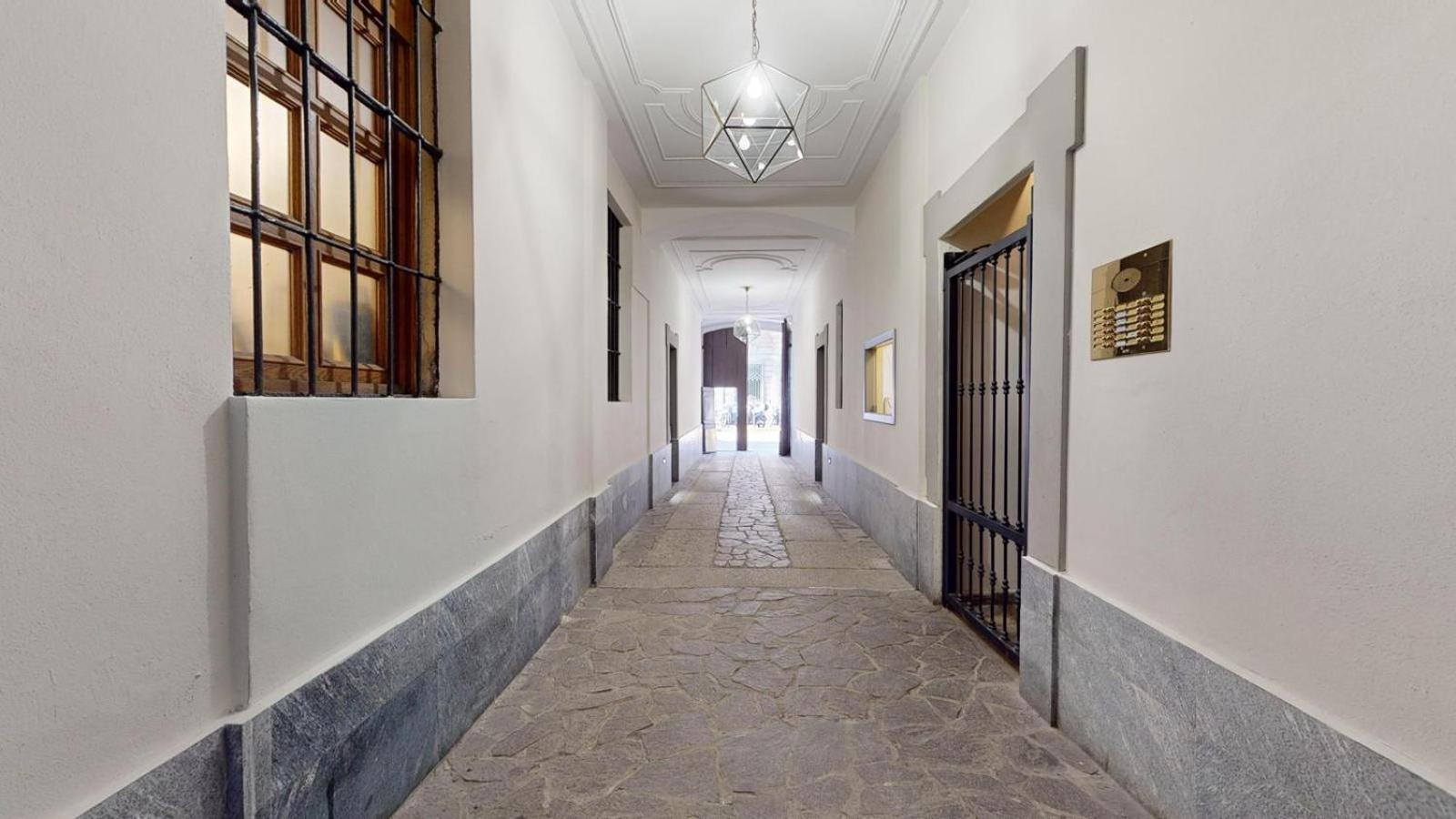Guest House Duomo Milano ภายนอก รูปภาพ